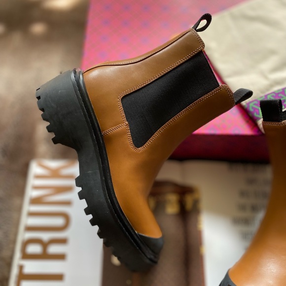 Tory Burch Lug Sole Platform Chelsea Bootie In Caballo Brown/black - Picture 12 of 13